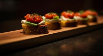 Albero di stuzzichini per un aperitivo spettacolare: la ricetta semplice e scenografica!